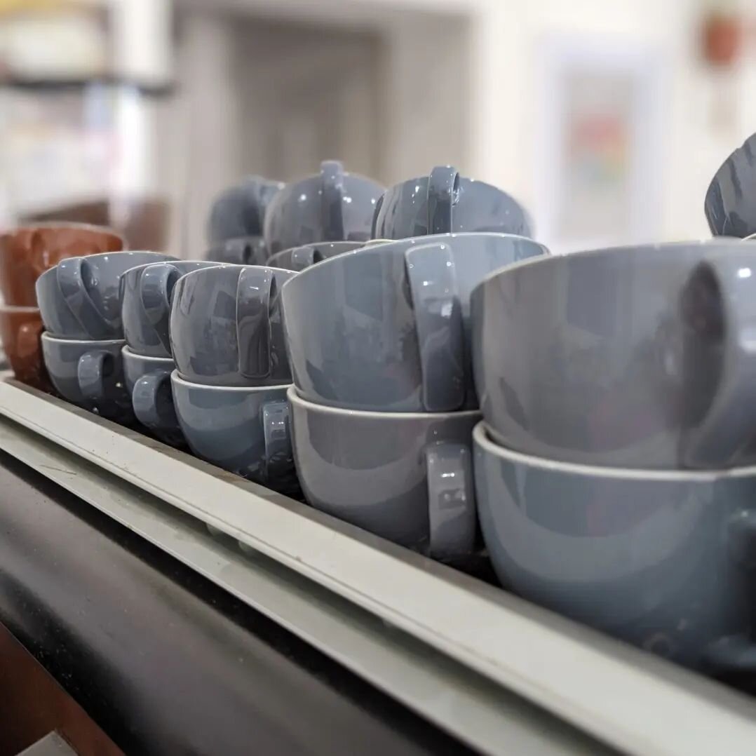 As the weather turns colder, our coffee feels warmer 🍂 
#vegan #glasgowvegan #autumn #coldweather #glasgowcoffee #coffeeshop #scottishcoffee #coffee