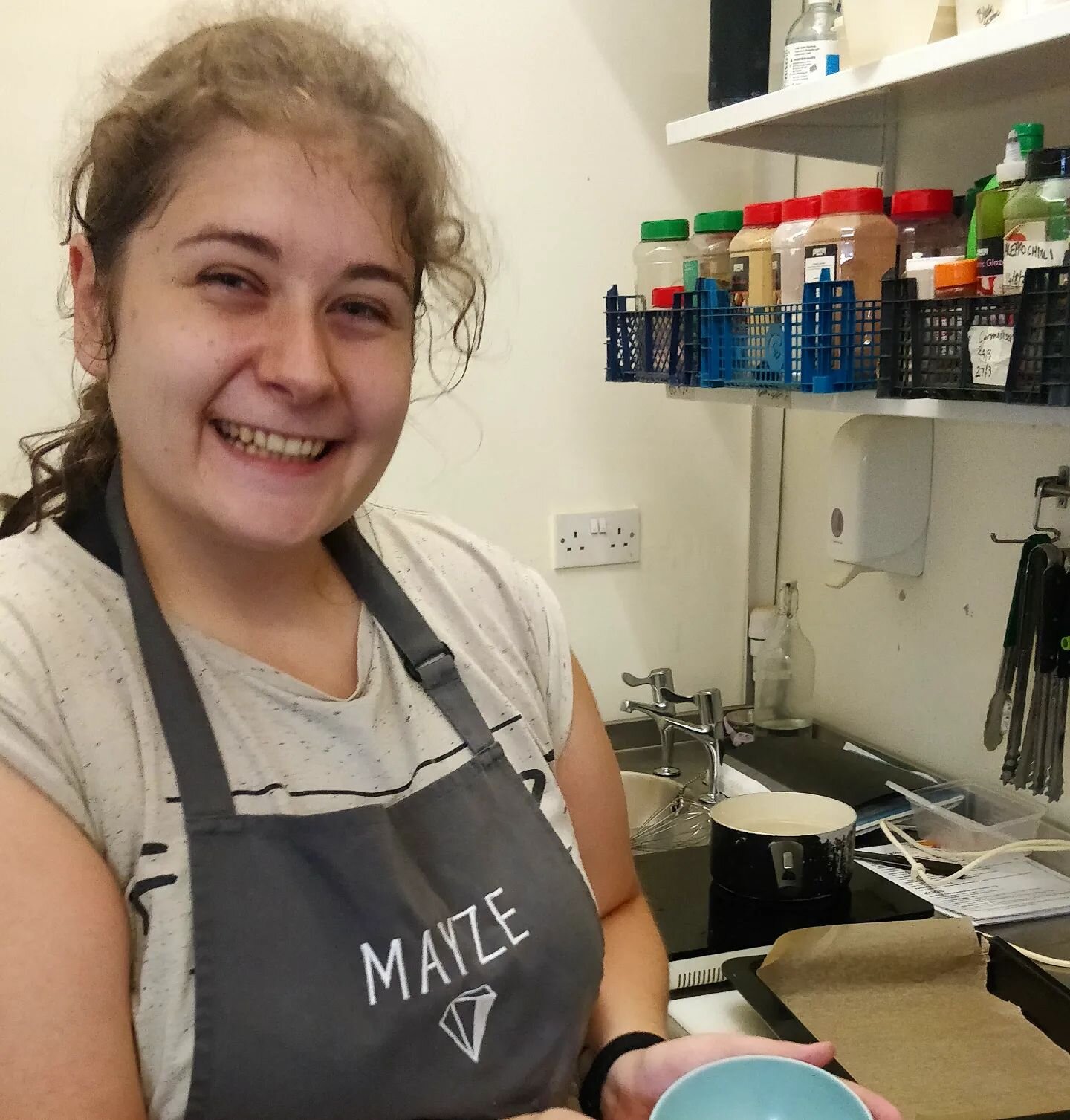 ⚠️ CLOSED MON &amp; TUE THIS WEEK ⚠️
Hellooo 👋👋👋
This is Hayleigh our newest member of our expanding kitchen team! You'll see her smiley face around Finnieston and the occasional vegan market 👀👀👀
#Newkidontheblock #freshface #vegannoms